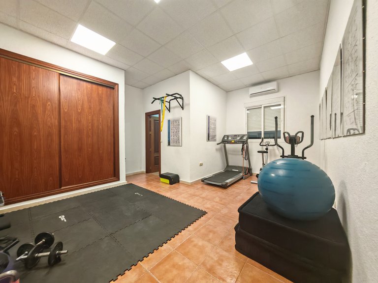 Villa for Sale in Marbella, Malaga 33