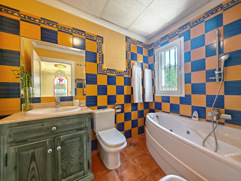 Villa for Sale in Marbella, Malaga 23