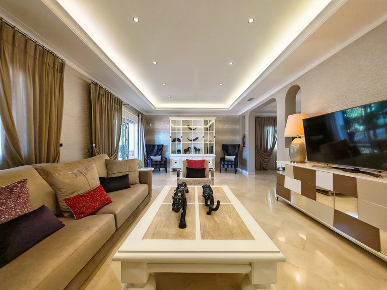 Villa for Sale in Marbella, Malaga 3
