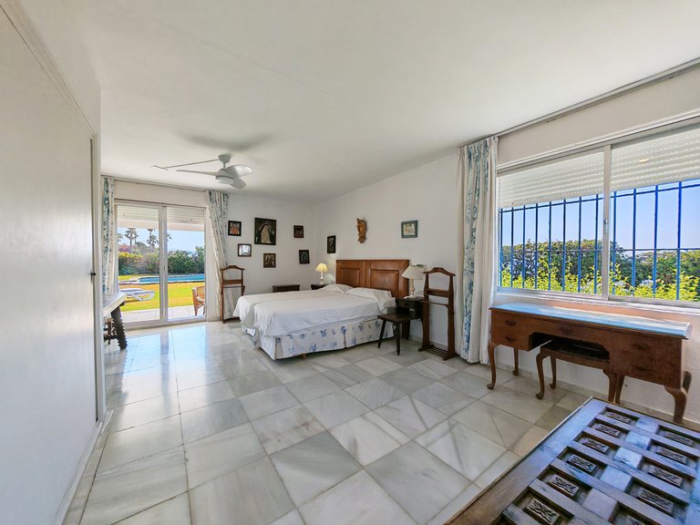 Villa for Sale in San Pedro De Alcantara, Malaga 15