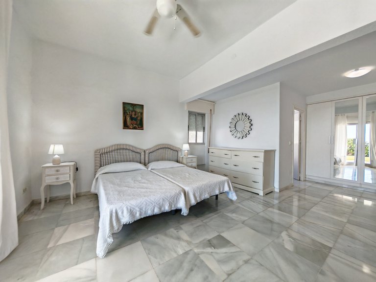 Villa for Sale in San Pedro De Alcantara, Malaga 12
