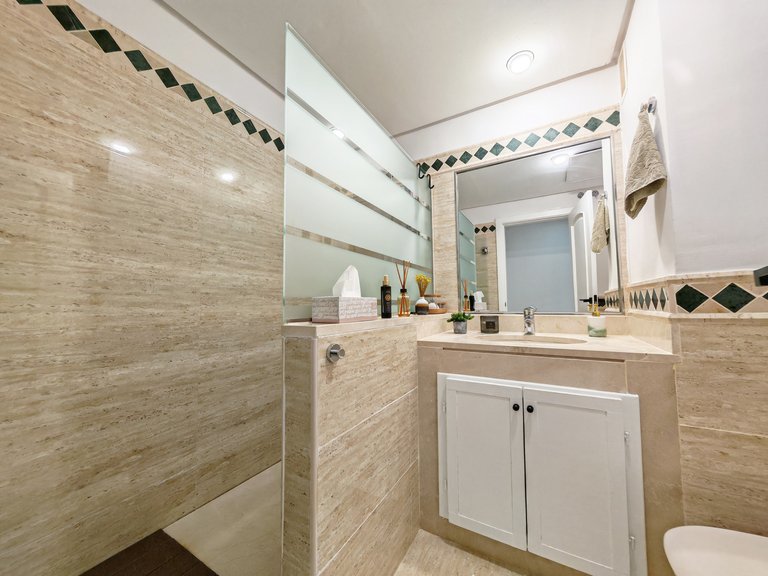 Apartment for Sale in Marbella, Malaga 12