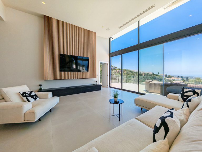 Villa for Sale in Marbella, Malaga 4