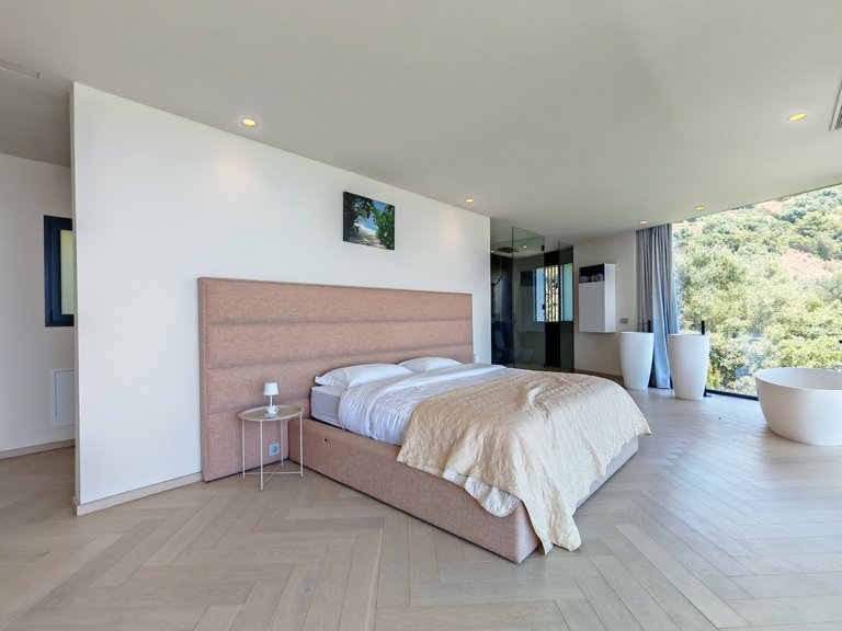 Villa for Sale in Marbella, Malaga 13