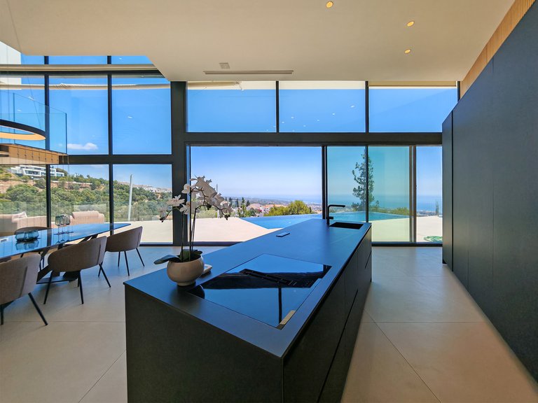 Villa for Sale in Marbella, Malaga 3
