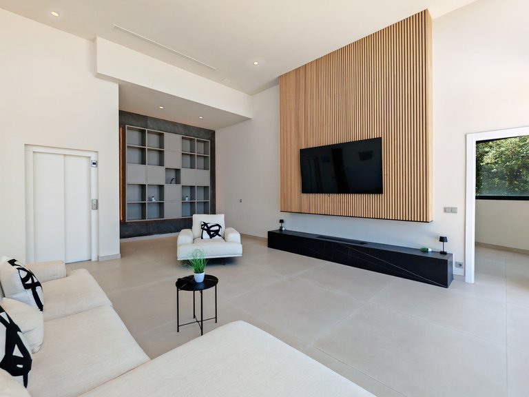 Villa for Sale in Marbella, Malaga 5