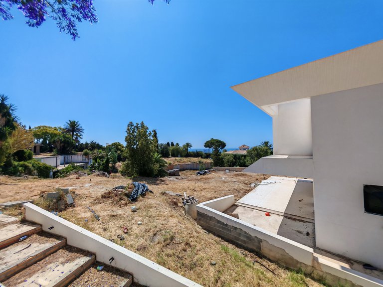 Villa for Sale in Marbella, Malaga 7