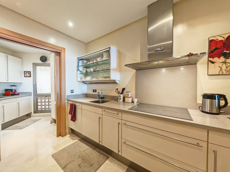 Apartment for Sale in Marbella, Malaga 10
