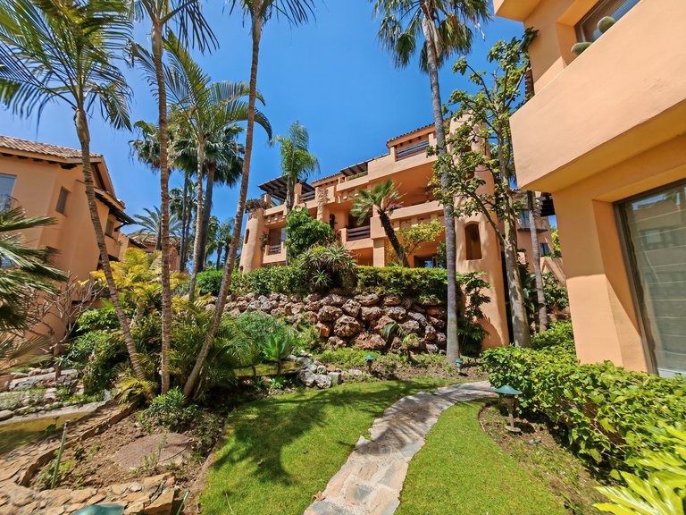 Apartment for Sale in Marbella, Malaga 27