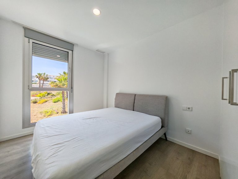 Penthouse for Rent in Estepona, Malaga 18