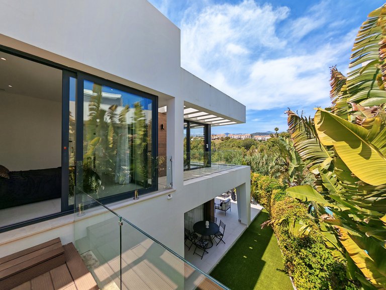 Villa for Sale in Estepona, Malaga 30