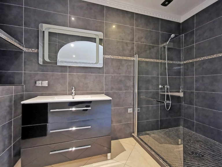 Villa for Sale in Benalmadena, Malaga 28