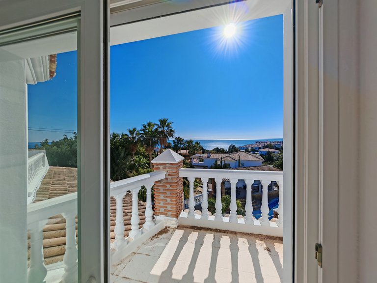 Villa for Sale in Benalmadena, Malaga 12
