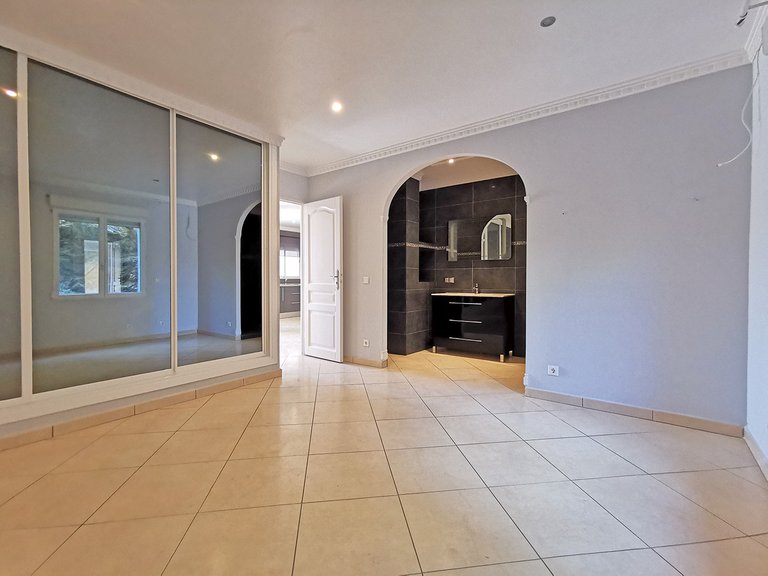 Villa for Sale in Benalmadena, Malaga 27