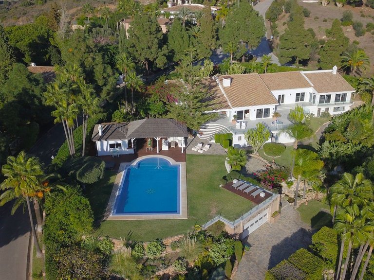Villa Independiente en Hacienda Las Chapas 2