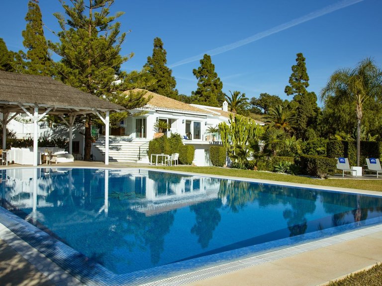 Villa Independiente en Hacienda Las Chapas 11