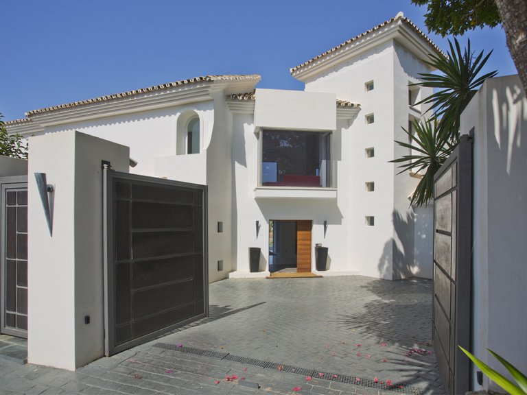 Villa for Sale in Marbella, Malaga 45
