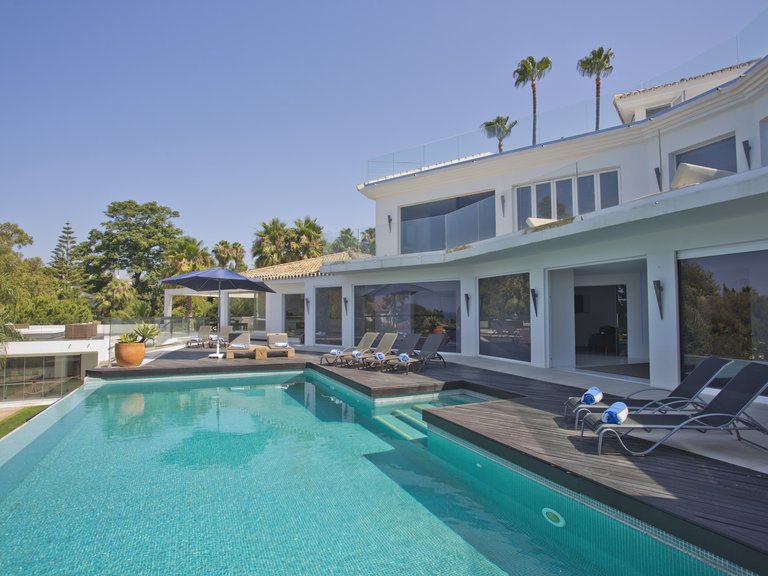 Villa for Sale in Marbella, Malaga 26