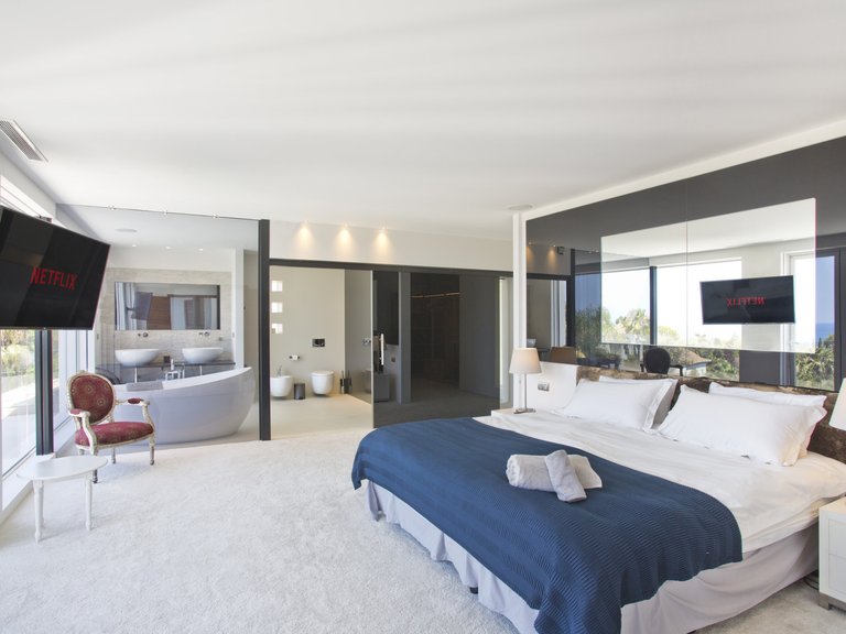 Villa for Sale in Marbella, Malaga 43