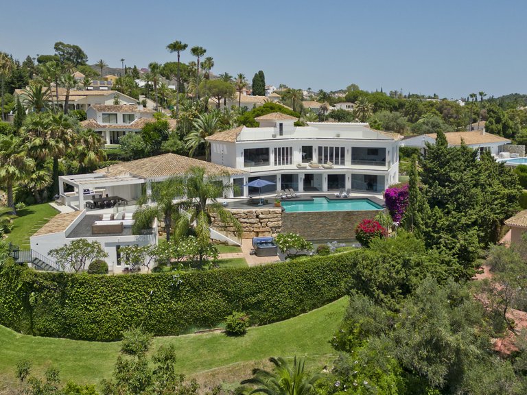 Villa for Sale in Marbella, Malaga 1