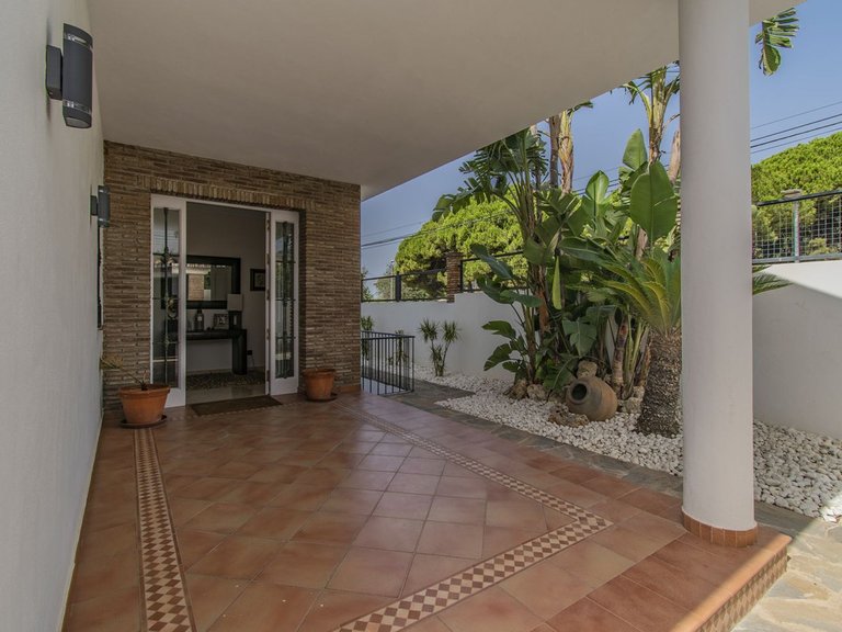 Villa for Sale in Marbella, Malaga 17
