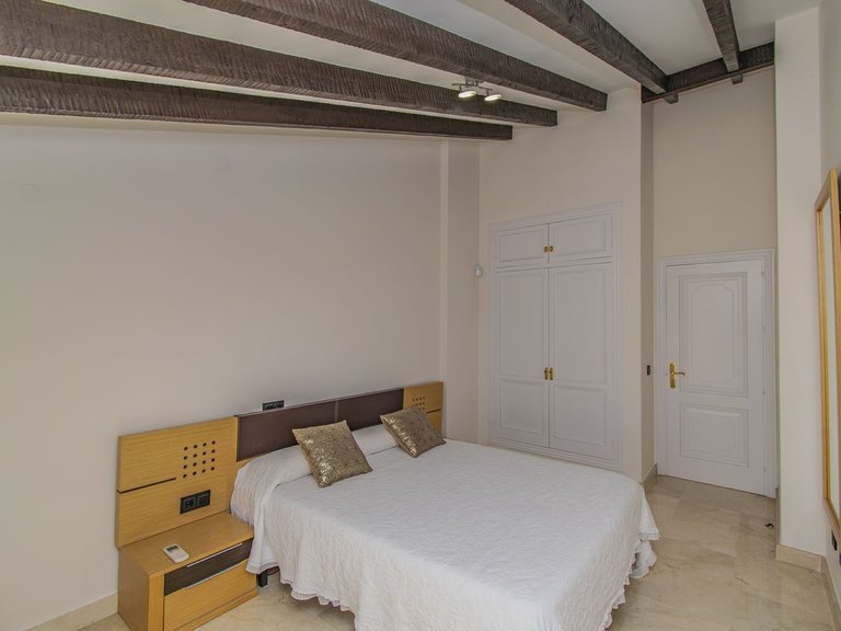 Villa for Sale in Marbella, Malaga 34