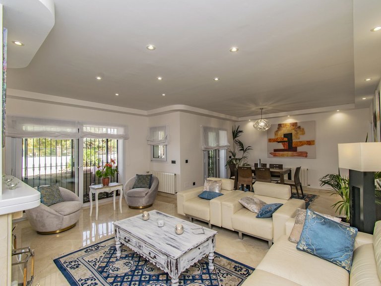 Villa for Sale in Marbella, Malaga 48