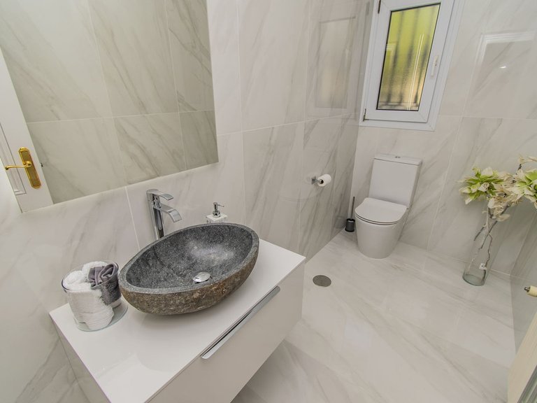 Villa for Sale in Marbella, Malaga 10