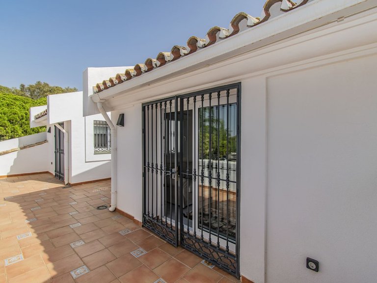 Villa for Sale in Marbella, Malaga 15