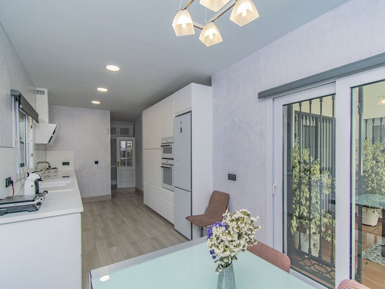 Villa for Sale in Marbella, Malaga 8