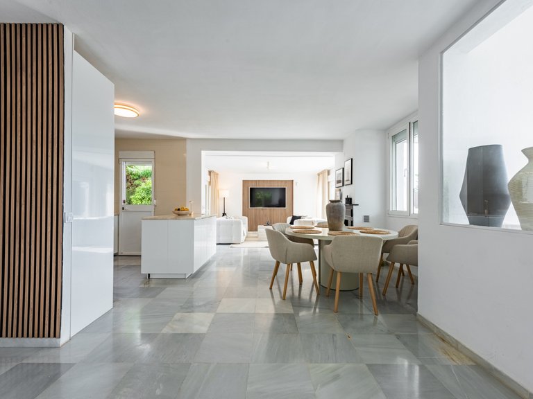 Villa for Sale in Marbella, Malaga 7