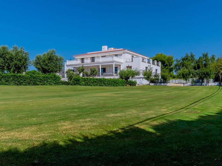 Villa de Lujo en Guadalmina 44