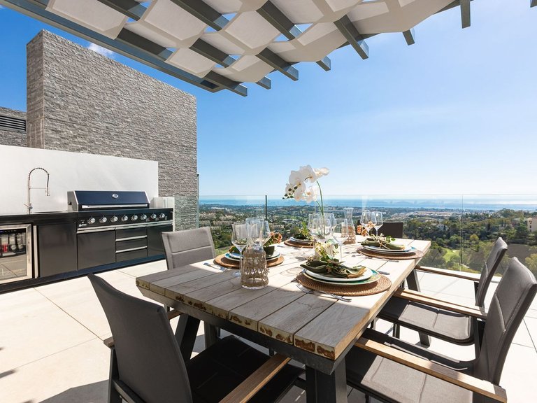 Absolutely breathtaking penthouse in La Quinta 15