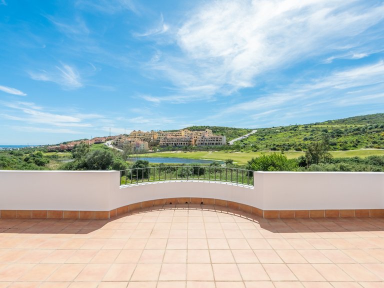 Villa for Sale in Estepona, Malaga 18