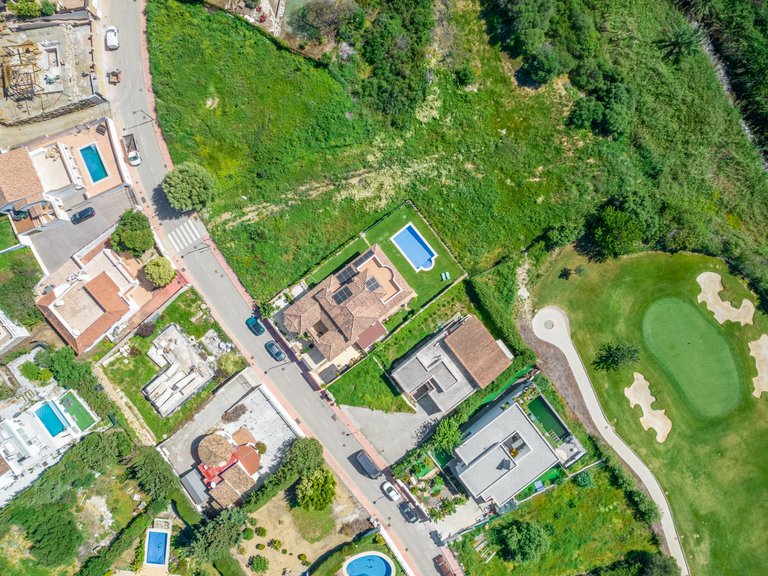 Villa for Sale in Estepona, Malaga 28