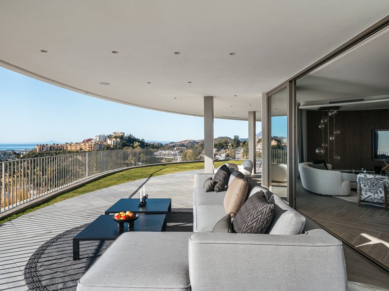 Apartment for Sale in Benahavis, Malaga 15