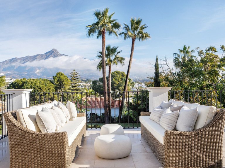 Villa for Sale in Marbella, Malaga 3