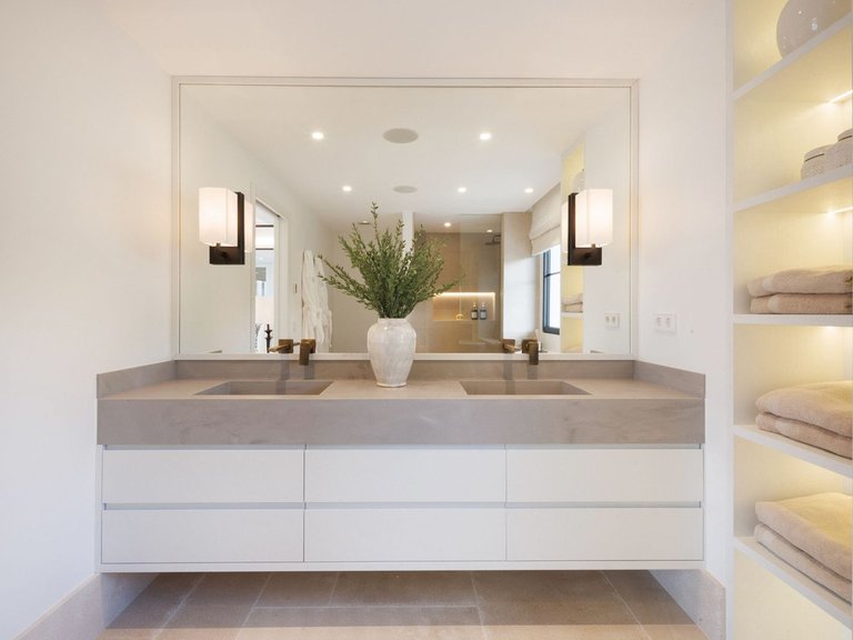 Villa for Sale in Marbella, Malaga 24