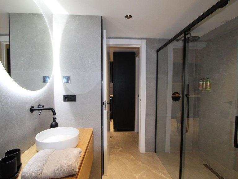 Apartment for Sale in Marbella, Malaga 33