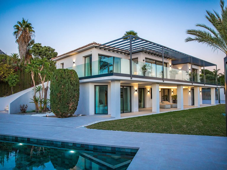 Villa for Sale in Marbella, Malaga 48