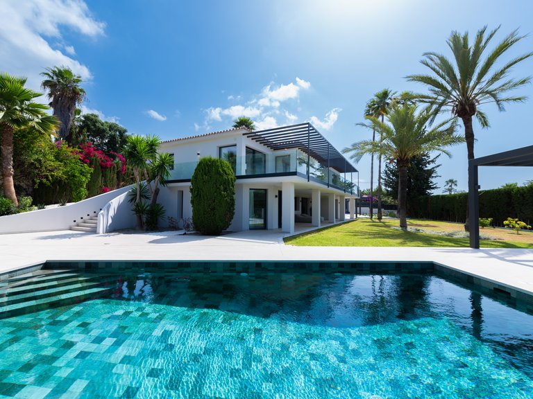 Villa for Sale in Marbella, Malaga 35