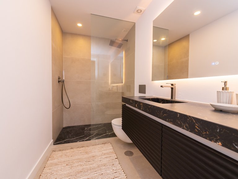 Villa for Sale in Marbella, Malaga 26