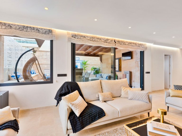 Penthouse for Sale in Marbella, Malaga 2