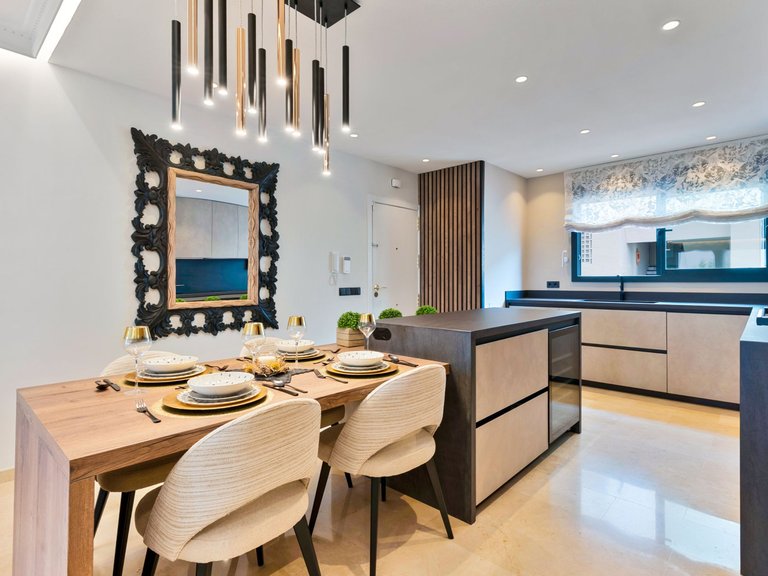 Penthouse for Sale in Marbella, Malaga 9