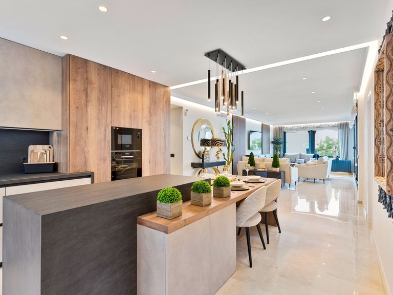 Penthouse for Sale in Marbella, Malaga 1