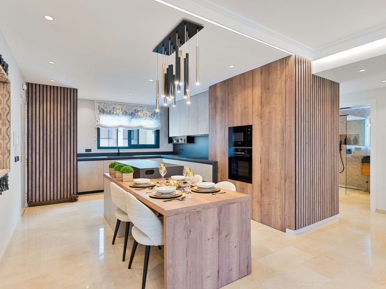 Penthouse for Sale in Marbella, Malaga 3