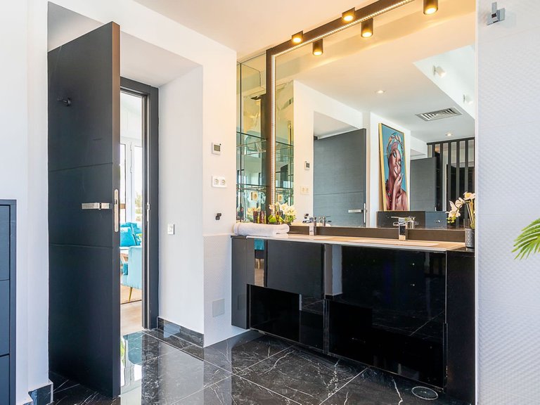 Penthouse for Sale in Marbella, Malaga 29
