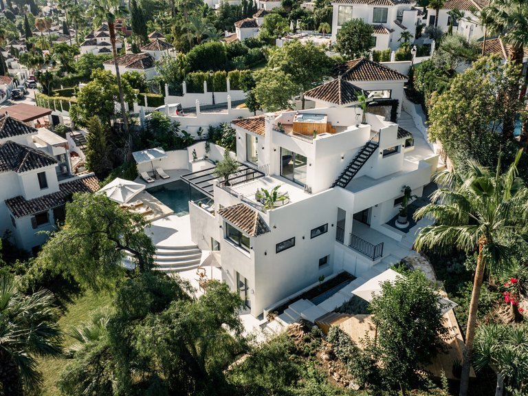 Villa for Sale in Marbella, Malaga 51