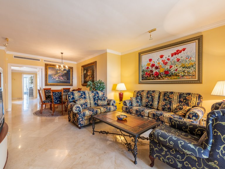 Apartment for Sale in Marbella, Malaga 11