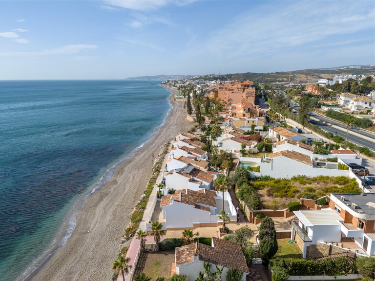 Villa for Sale in Estepona, Malaga 24